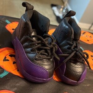 Jordan Kids Black and Purple Sneakers